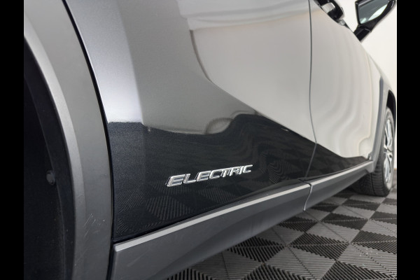 Lexus UX 300e Luxury 54 kWh (INCL.BTW)  Aut. *PANO | LEATHER | FULL-LED | ADAPTIVE-CRUISE | CAMERA | KEYLESS | NAVI-FULLMAP | DAB+ | PRIVACY-GLASS | ECC | PDC | 17''ALU*