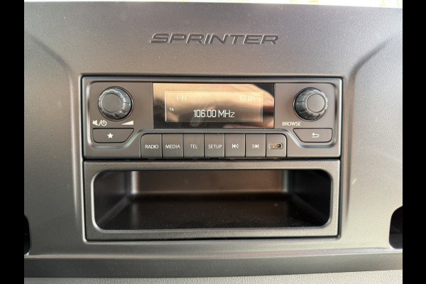Mercedes-Benz eSprinter 312 55kWh L2H2 Elektrisch 168 km WLTP 97,1% (SOH) 80kW Snelladen Climate Control Camera Stoelverwarming Laadkabel