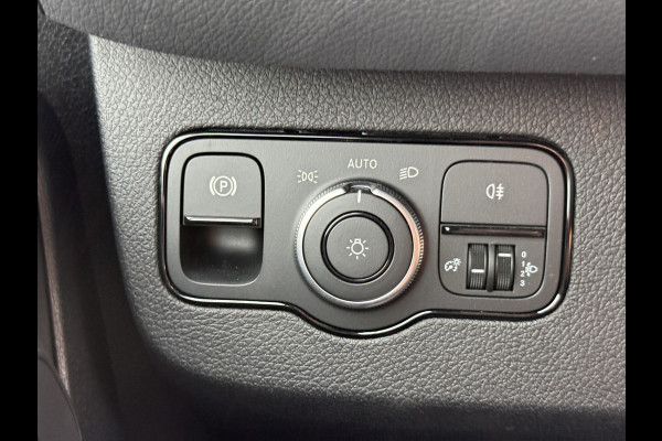 Mercedes-Benz eSprinter 312 55kWh L2H2 Elektrisch 168 km WLTP 97,1% (SOH) 80kW Snelladen Climate Control Camera Stoelverwarming Laadkabel