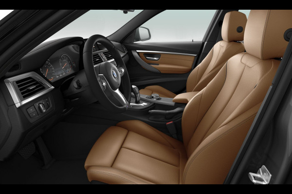 BMW 3 Serie Touring 318i M Sport - Trekhaak - Digital Cockpit - Stoelverwarming - Hifi