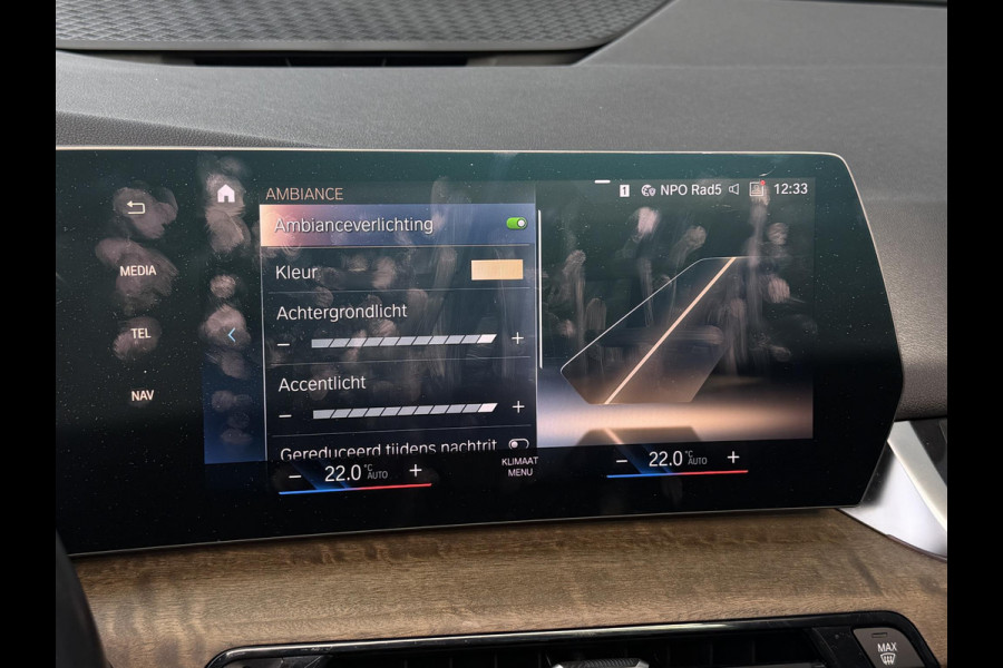 BMW 2 Serie Active Tourer 225e xDrive Luxury Line 17"/Leder + memory/Panoramadak/Stoelmassage/Harman Kardon/Camera/Head-up/Apple Carplay & Android Auto