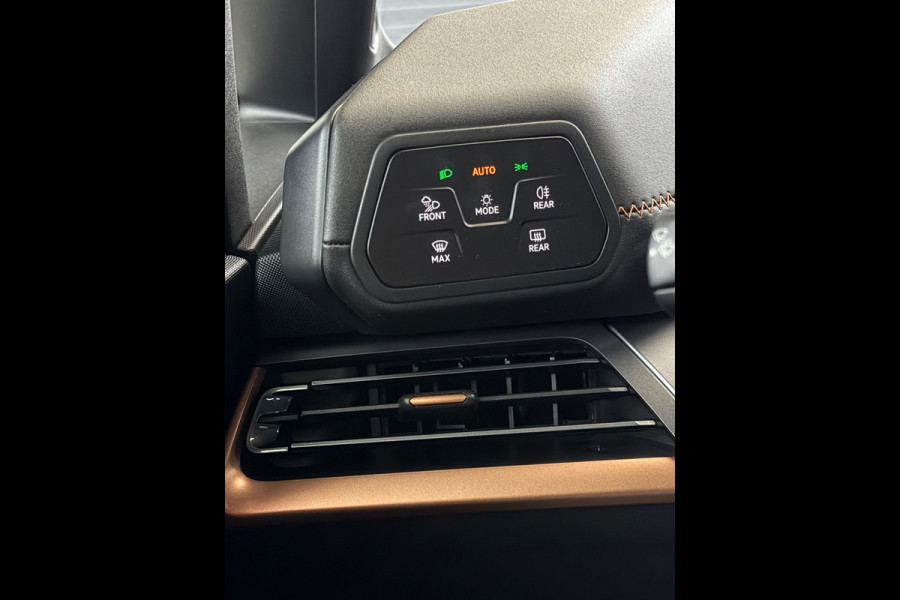 CUPRA Born Performance 82 kWh HuD Camera 231pk