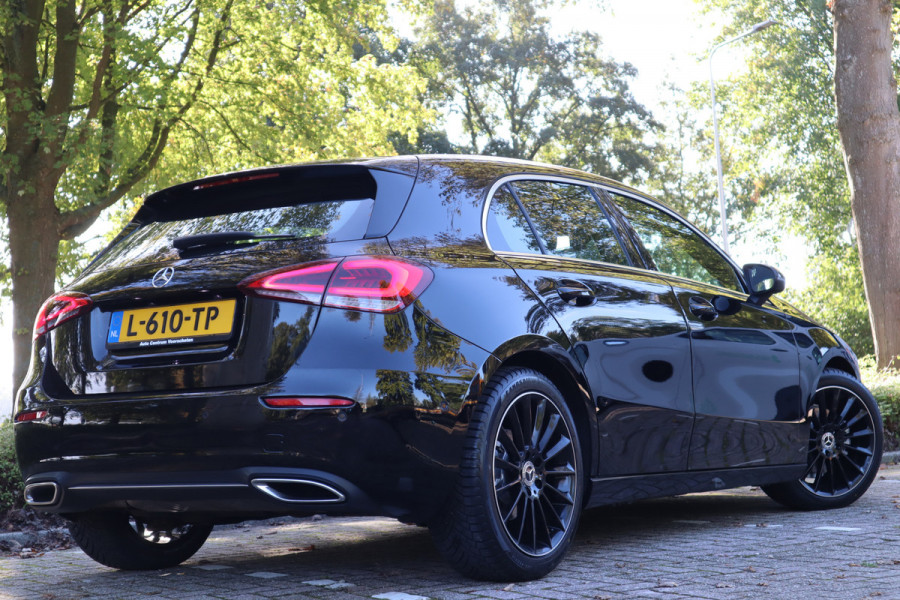 Mercedes-Benz A-Klasse 180 Business Solution Luxury | Sfeerverlichting | Camera |