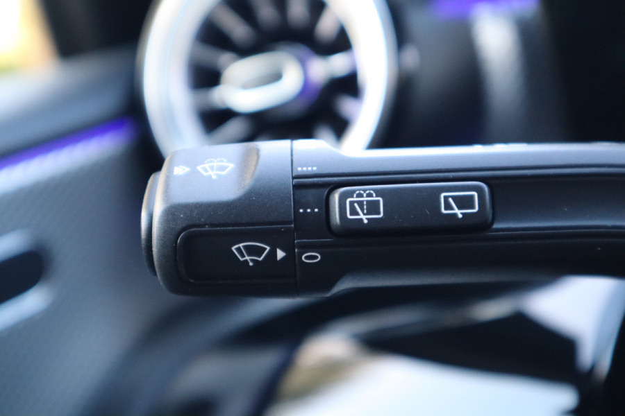 Mercedes-Benz A-Klasse 180 Business Solution Luxury | Sfeerverlichting | Camera |