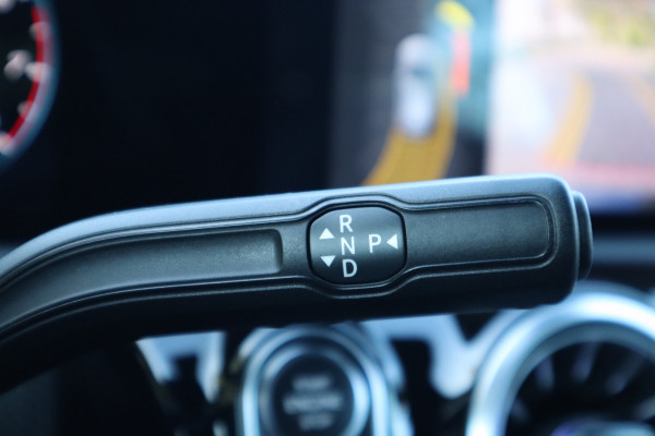 Mercedes-Benz A-Klasse 180 Business Solution Luxury | Sfeerverlichting | Camera |