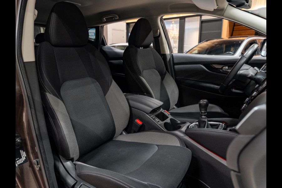 Nissan QASHQAI 1.3 MHEV N-Connecta, Navi, Cruise, Clima, 360 Cam, Trekhaak, Private Glas, PDC, Volledig Onderhoud