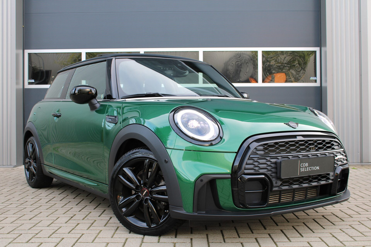 MINI 3-deurs 1.5 Cooper John Cooper Works/Panorama/Stoelverwarming/Licht pakket