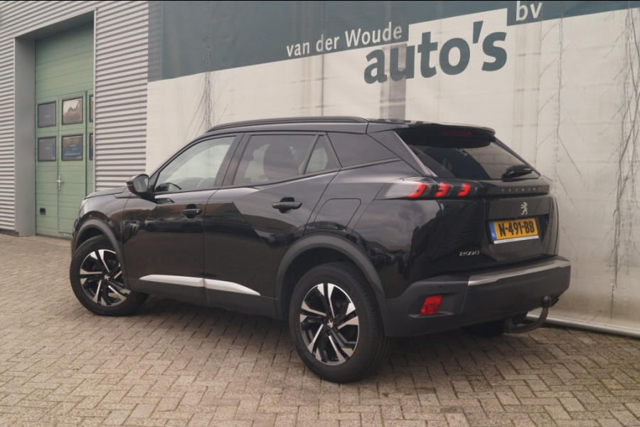 Peugeot 2008 1.2 PureTech Allure -NAVI-ECC-CAM-TREKHAAK-PDC-