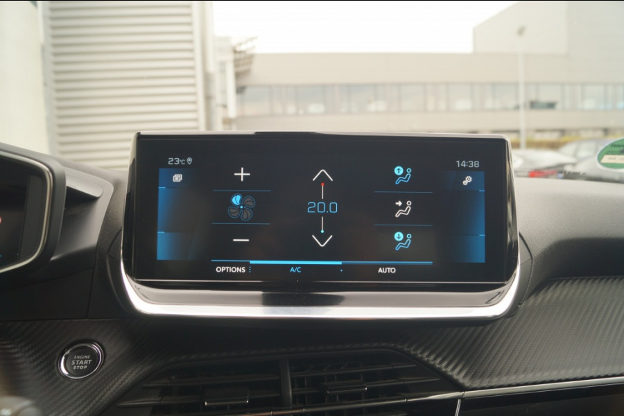 Peugeot 2008 1.2 PureTech Allure -NAVI-ECC-CAM-TREKHAAK-PDC-
