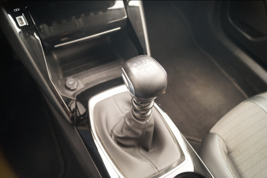Peugeot 2008 1.2 PureTech Allure -NAVI-ECC-CAM-TREKHAAK-PDC-