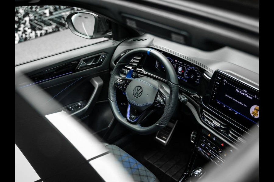 Volkswagen T-Roc 2.0 TSI 4Motion R Vol uitgevoerde T-roc met Akra uiterst netjes onderhouden