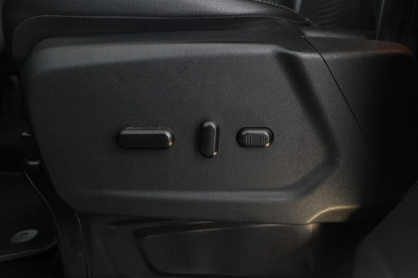 Ford Transit Custom 320 2.0 TDCI L2H1 Active DC Automaat, Leer, Climate,