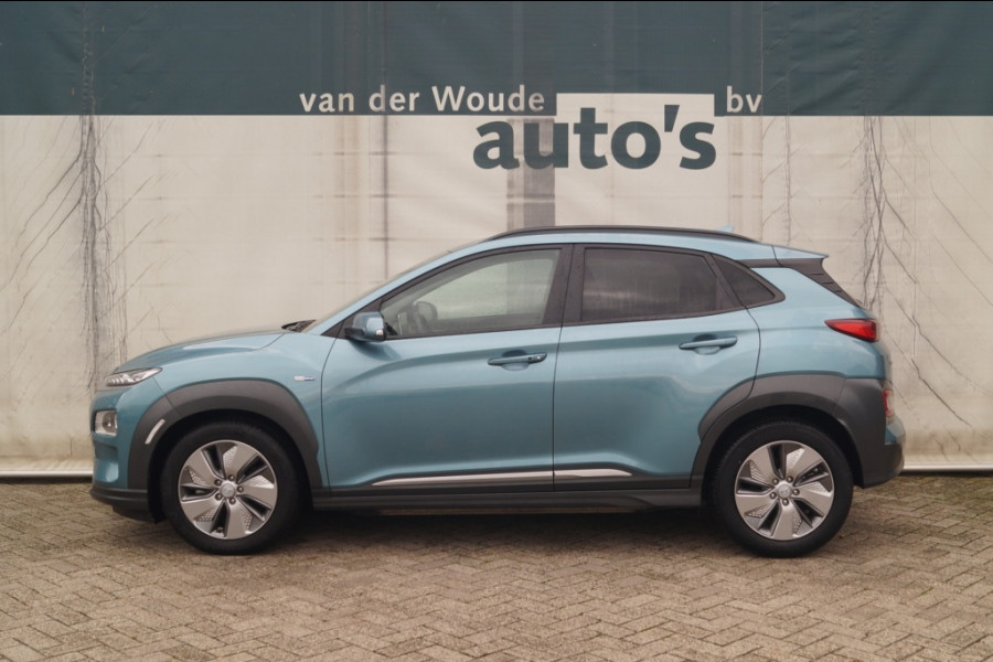 Hyundai Kona EV Premium 64 kWh -SOH92%-LEER-NAVI-ECC-CAM-