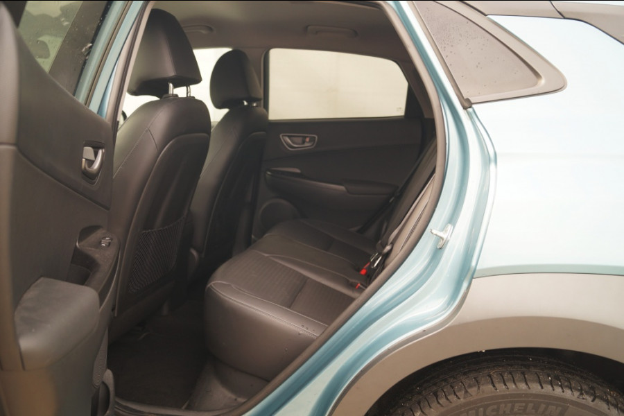 Hyundai Kona EV Premium 64 kWh -SOH92%-LEER-NAVI-ECC-CAM-