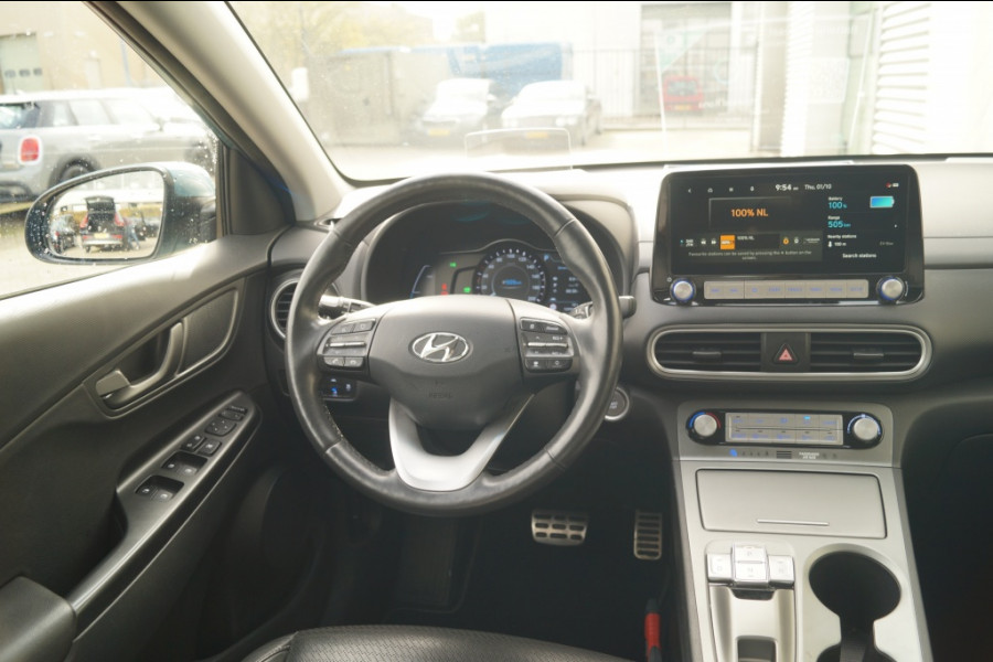 Hyundai Kona EV Premium 64 kWh -SOH92%-LEER-NAVI-ECC-CAM-
