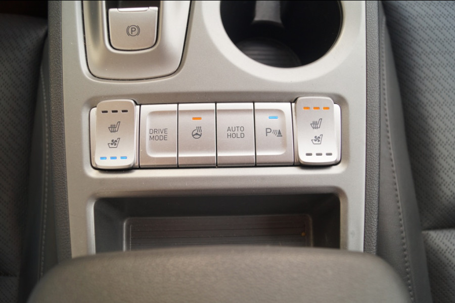 Hyundai Kona EV Premium 64 kWh -SOH92%-LEER-NAVI-ECC-CAM-