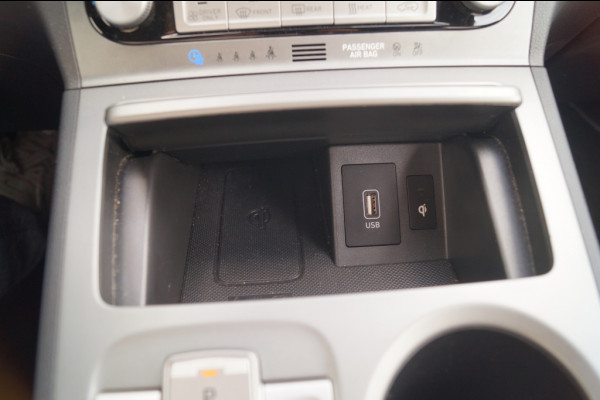 Hyundai Kona EV Premium 64 kWh -SOH92%-LEER-NAVI-ECC-CAM-