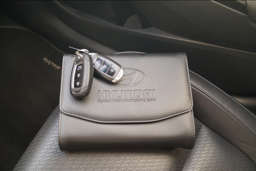 Hyundai Kona EV Premium 64 kWh -SOH92%-LEER-NAVI-ECC-CAM-