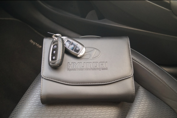 Hyundai Kona EV Premium 64 kWh -SOH92%-LEER-NAVI-ECC-CAM-