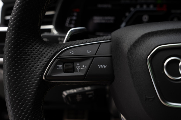Audi RS Q8 4.0 TFSI B&O HUD Massage Keramisch Softclose ACC PDC Nachtzicht RS Seats Keyless 360 Camera Stoelventilatie Elektr. achterklep Memory seats Elektr. trekhaak Navi Niveauregeling Alcantara binnenhemel Stoelverwarming LM velgen