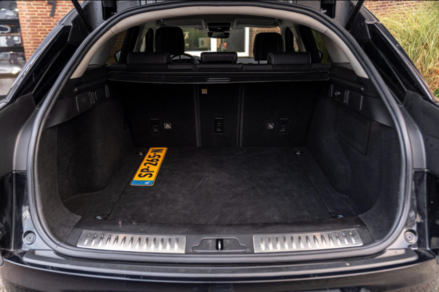 Land Rover Range Rover Velar 2.0 Turbo 250 PK 1e eigenaar AWD R-Dynamic Keyless Stoelverwarming Trekhaak 21''