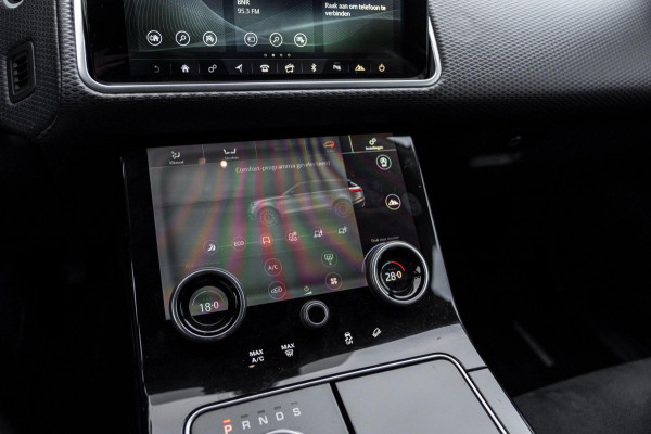 Land Rover Range Rover Velar 2.0 Turbo 250 PK 1e eigenaar AWD R-Dynamic Keyless Stoelverwarming Trekhaak 21''