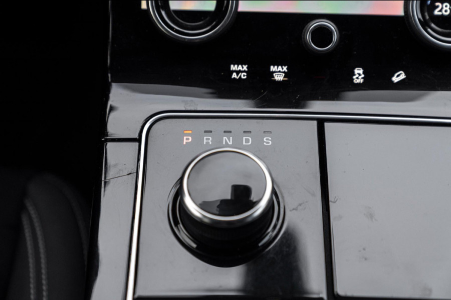 Land Rover Range Rover Velar 2.0 Turbo 250 PK 1e eigenaar AWD R-Dynamic Keyless Stoelverwarming Trekhaak 21''