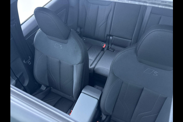 Audi Q3 1.5 e-hybrid S edition 272 pk S-tronic | Verlengde garantie | Navigatie | Panoramadak | Trekhaak (wegklapbaar) | Achteruitrijcamera | Stoelverwarming | Keyless | S-Line