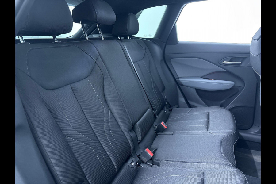 Audi Q3 1.5 e-hybrid S edition 272 pk S-tronic | Verlengde garantie | Navigatie | Panoramadak | Trekhaak (wegklapbaar) | Achteruitrijcamera | Stoelverwarming | Keyless | S-Line