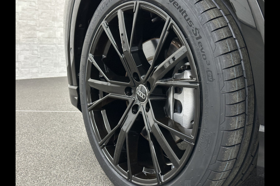 Audi Q4 e-tron 40 S-Line | Sportstoelen | Headup | Leder | 20" | MMI Pro | Zwarte hemelbekleding | 6x Q4 OP VOORRAAD! | Wegklapbare Trekhaak | Privacyglas | Btw auto | 28885,= ex btw. | Bovag garantie.