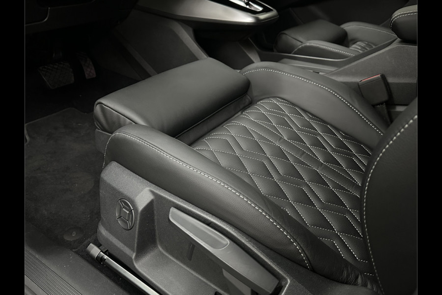 Audi Q4 e-tron 40 S-Line | Sportstoelen | Headup | Leder | 20" | MMI Pro | Zwarte hemelbekleding | 6x Q4 OP VOORRAAD! | Wegklapbare Trekhaak | Privacyglas | Btw auto | 28885,= ex btw. | Bovag garantie.