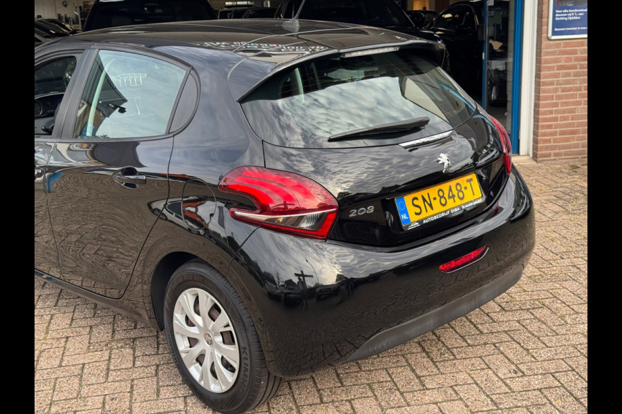 Peugeot 208 1.2 PureTech Active 2018 ZWART AIRCO APK NAP!