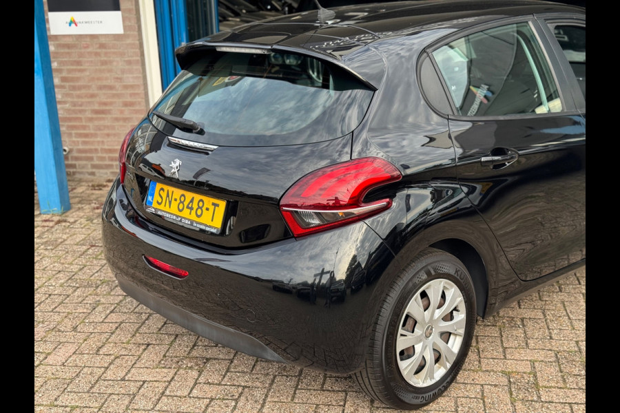 Peugeot 208 1.2 PureTech Active 2018 ZWART AIRCO APK NAP!