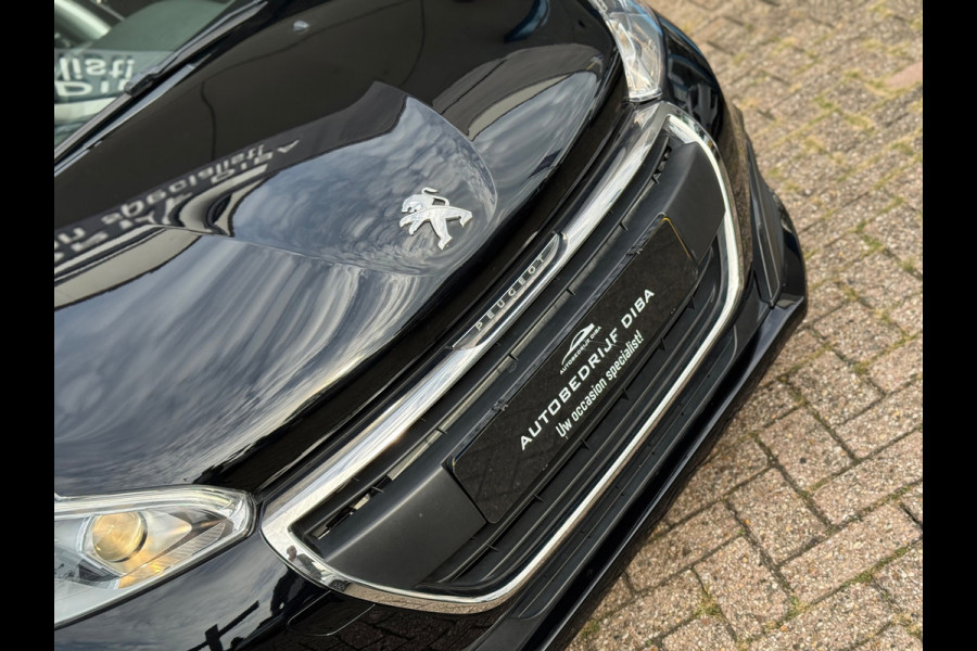 Peugeot 208 1.2 PureTech Active 2018 ZWART AIRCO APK NAP!