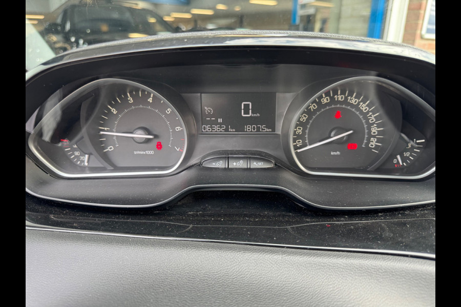 Peugeot 208 1.2 PureTech Active 2018 ZWART AIRCO APK NAP!