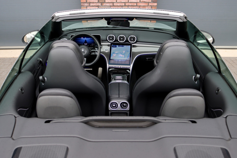Mercedes-Benz CLE Cabriolet 200 AMG Line | Distronic | Airscarf | Memory | Burmester | Keyless Go | Cabriocomfortpakket | Verwarmd Stuurwiel | Camera |