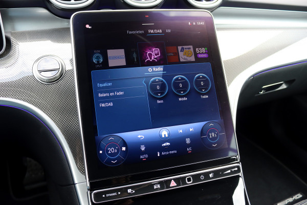 Mercedes-Benz CLE Cabriolet 200 AMG Line | Distronic | Airscarf | Memory | Burmester | Keyless Go | Cabriocomfortpakket | Verwarmd Stuurwiel | Camera |