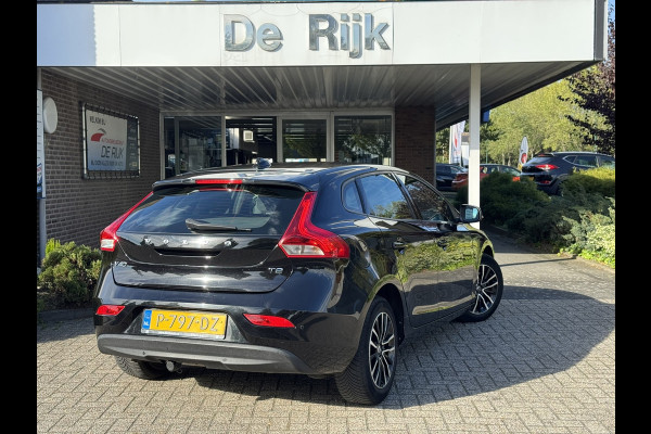 Volvo V40 2.0 T2 Momentum | Navi, PDC, Cruise, Trekhaak afn., Climate |