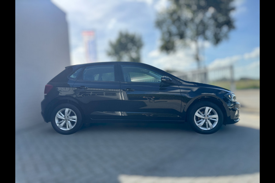 Volkswagen Polo 1.0 MPI Comfortline TREKHAAK / CARPLAY / NAVI / CRUISE / NL AUTO MET NAP