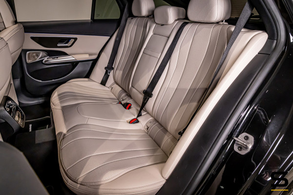 Mercedes-Benz E-Klasse Estate 300 e Exclusive Line|Pano|Full