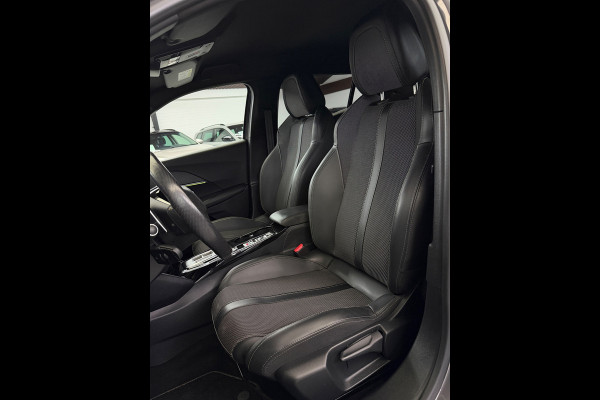 Peugeot 2008 1.2 PureTech 130 GT CarPlay Trekhaak Camera