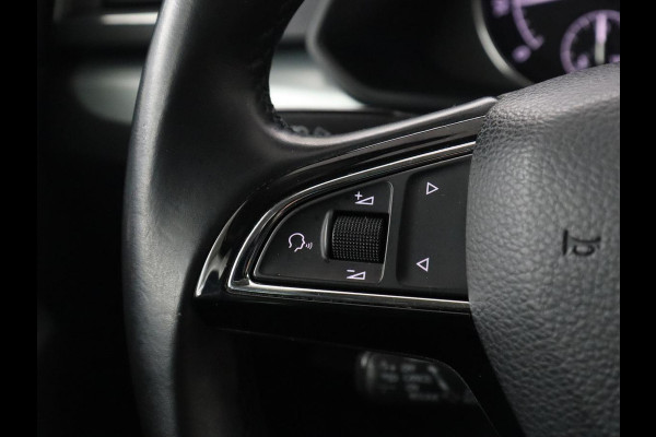 Škoda Superb Combi 1.5 TSI ACT Ambition Business | Panoramadak | Trekhaak | Memory | Adaptive cruise | Carplay | Stoelverwarming | Full LED | Park assist |