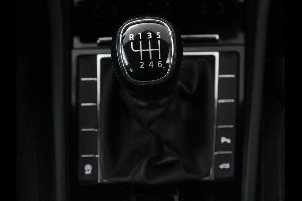 Škoda Superb Combi 1.5 TSI ACT Ambition Business | Panoramadak | Trekhaak | Memory | Adaptive cruise | Carplay | Stoelverwarming | Full LED | Park assist |