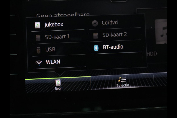 Škoda Superb Combi 1.5 TSI ACT Ambition Business | Panoramadak | Trekhaak | Memory | Adaptive cruise | Carplay | Stoelverwarming | Full LED | Park assist |