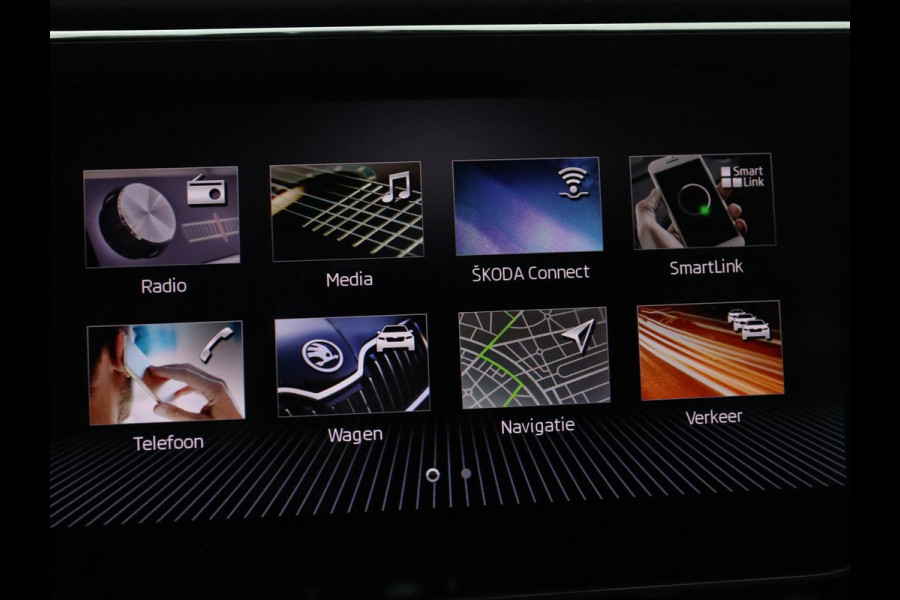 Škoda Superb Combi 1.5 TSI ACT Ambition Business | Panoramadak | Trekhaak | Memory | Adaptive cruise | Carplay | Stoelverwarming | Full LED | Park assist |