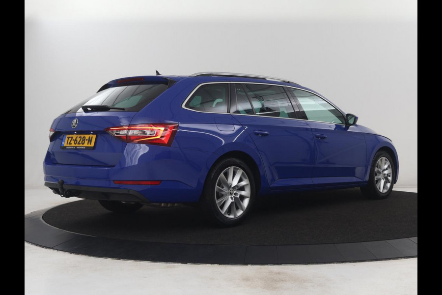 Škoda Superb Combi 1.5 TSI ACT Ambition Business | Panoramadak | Trekhaak | Memory | Adaptive cruise | Carplay | Stoelverwarming | Full LED | Park assist |