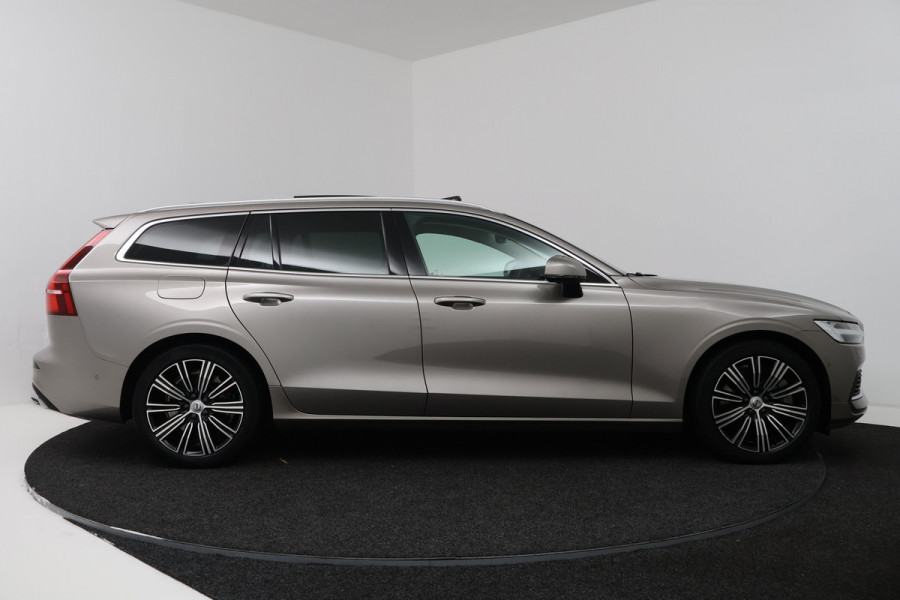 Volvo V60 2.0 T6 Recharge AWD Inscription (PANORAMADAK, TREKHAAK, CAMERA, STOELVERWARMING, ELEKTR STOELEN)