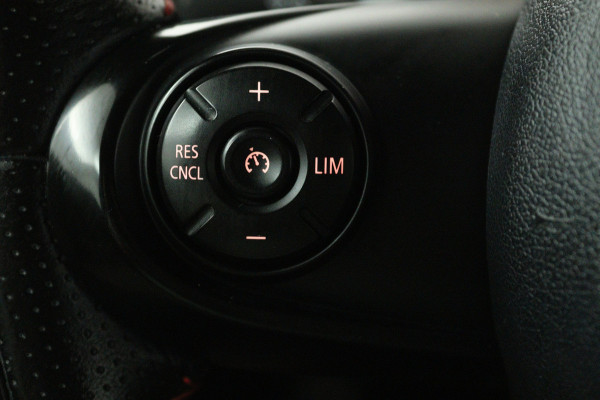 MINI Clubman 1.5 One Chili (STOELVERWARMING, CAMERA, DEALER ONDERHOUDEN)