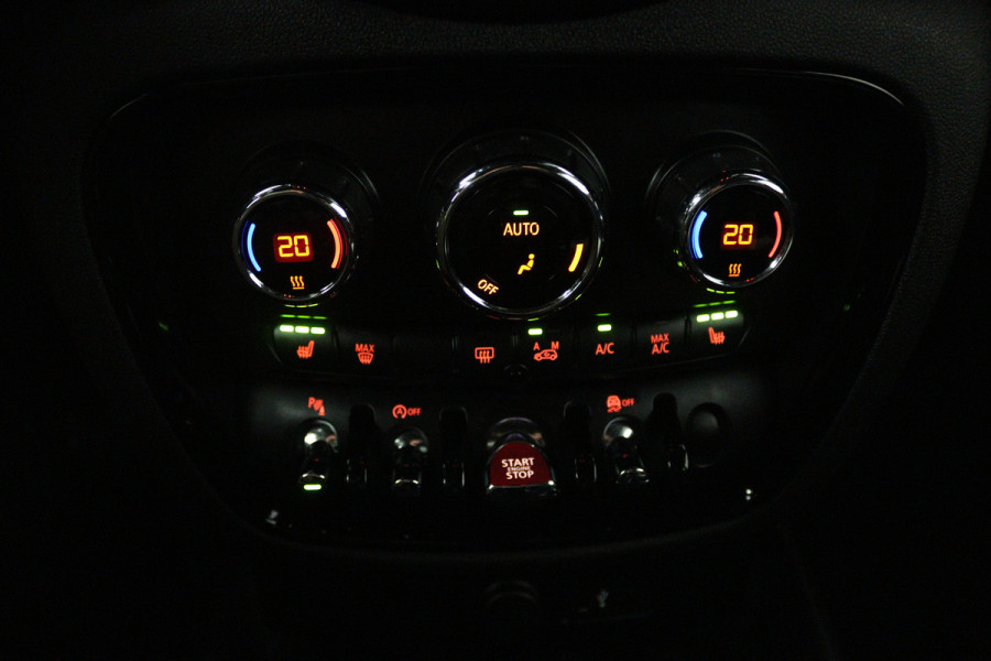 MINI Clubman 1.5 One Chili (STOELVERWARMING, CAMERA, DEALER ONDERHOUDEN)