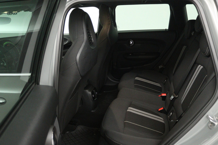 MINI Clubman 1.5 One Chili (STOELVERWARMING, CAMERA, DEALER ONDERHOUDEN)